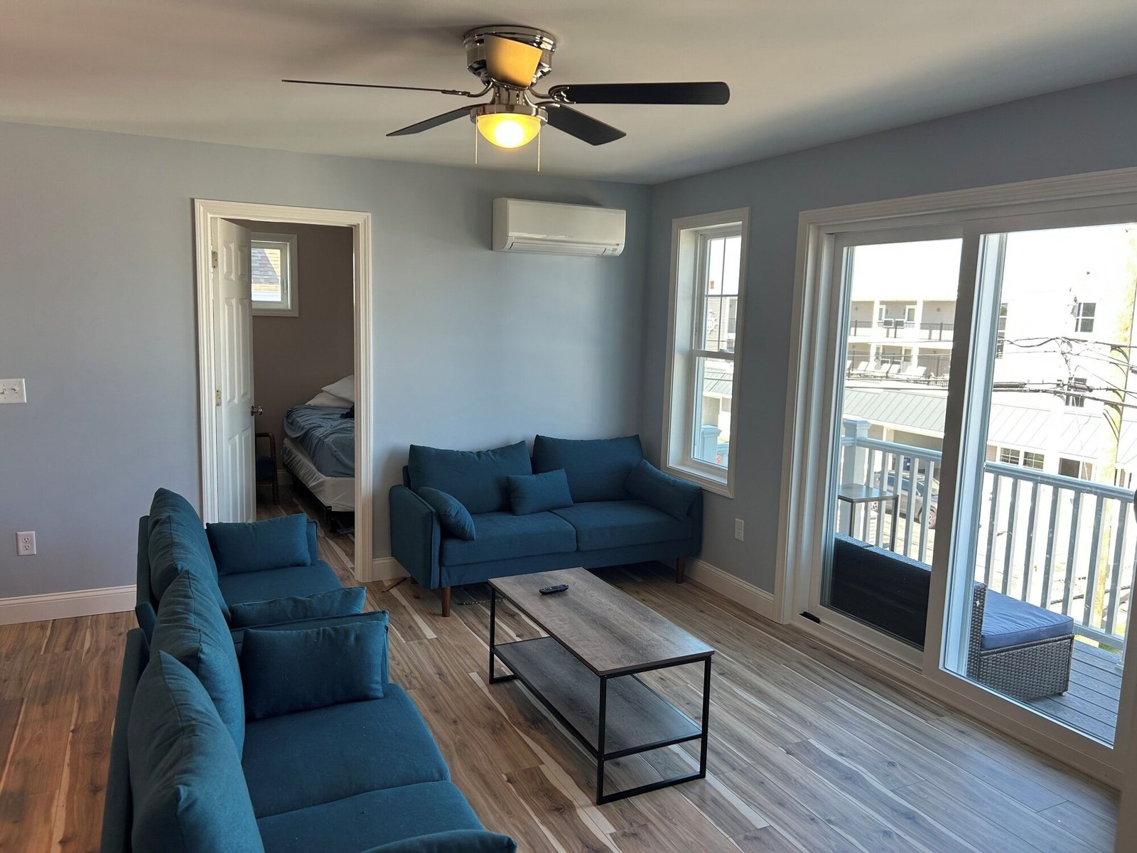 Upper Deck Unit